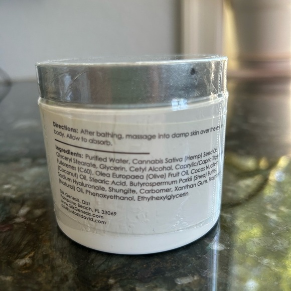 New! Silk Genesis Shungite Divine Body Cream. 4 oz.  Toasted coconut. Sealed - Picture 2 of 4